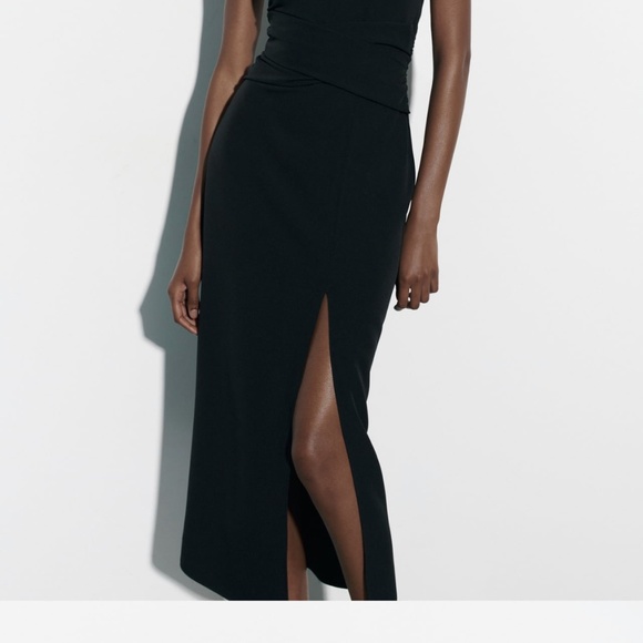 Zara limited edition strapless midi dress with slit - Picture 2 of 9